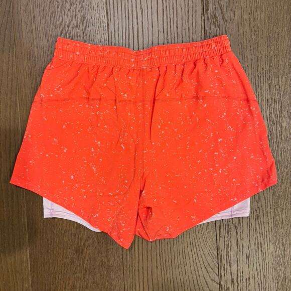 Brooks Moment 5” 2-in-1 Running Shorts Speckled Orange Size XS NWT - Picture 2 of 4